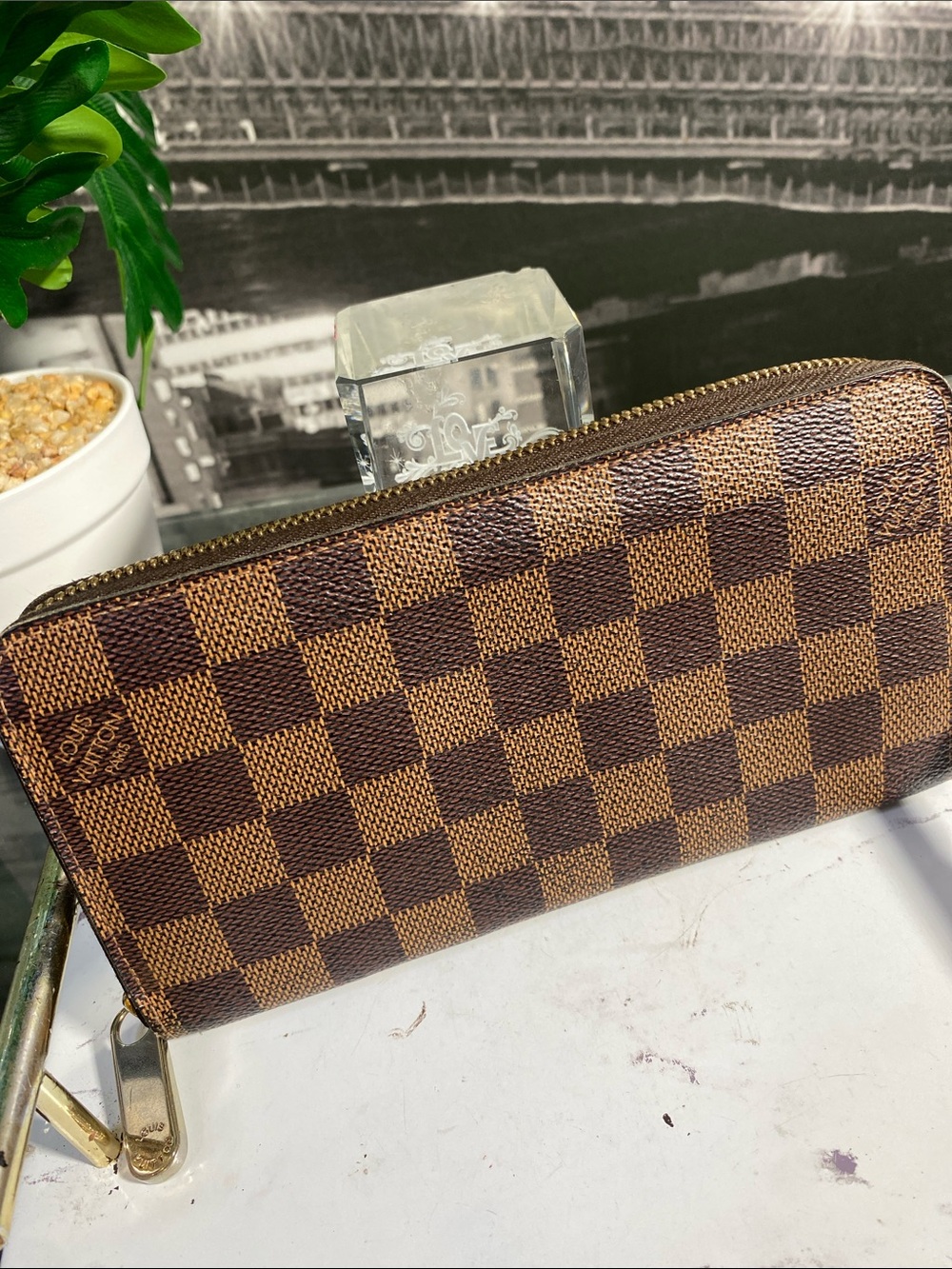 Authentic Rare Louis Vuitton Damier Zippy Wallet - Picture 4 of 16